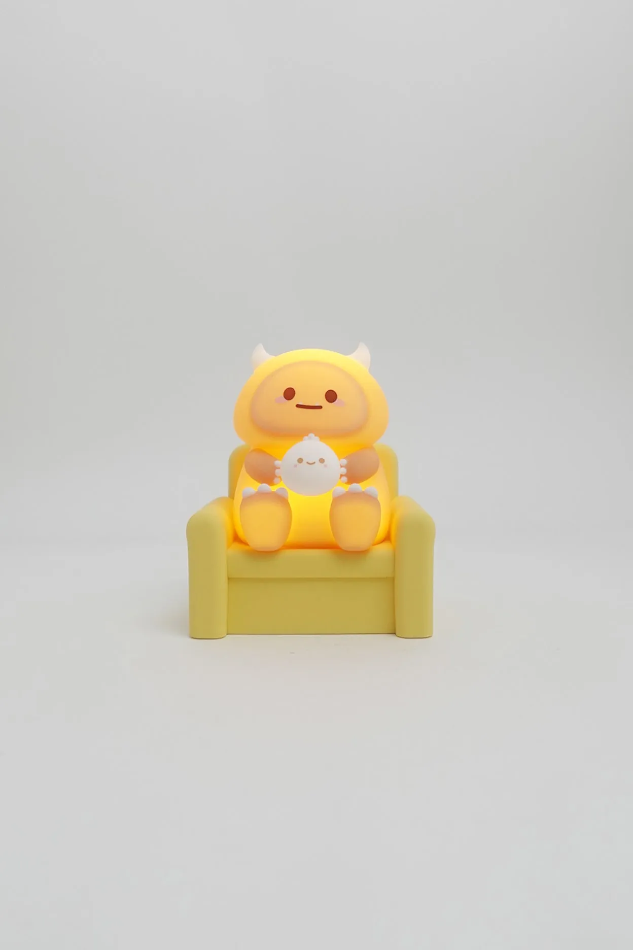 Mini Hank Yeti on Couch Ambient Light - Image 3